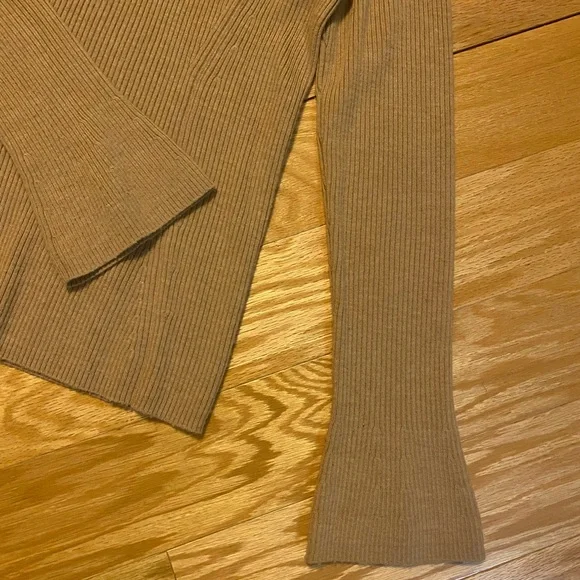 New Kate Spade Sweater Bell Sleeves - Beige L - Picture 3 of 4